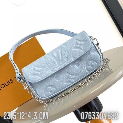 Tui Nu Louis Vuitton Wallet On Chain mau xanh