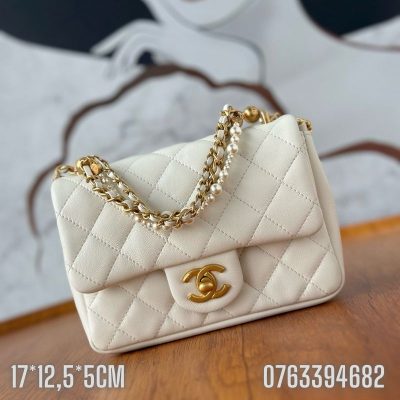 Tui nu Chanel mau trang size 17 9