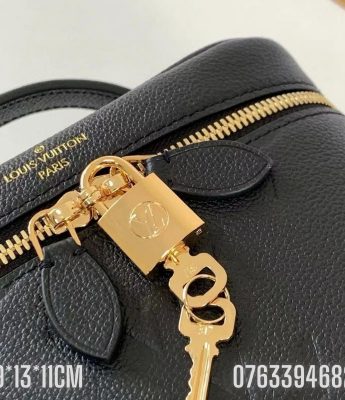 Tui nu Louis Vuitton Vanity Giant hoa chim mau den 3