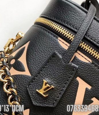 Tui nu Louis Vuitton Vanity Giant hoa den 1