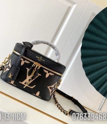 Tui nu Louis Vuitton Vanity Giant hoa den 8