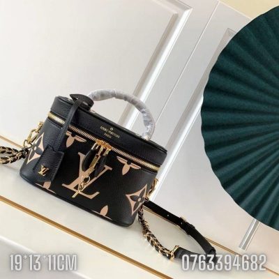 Tui nu Louis Vuitton Vanity Giant hoa den 8