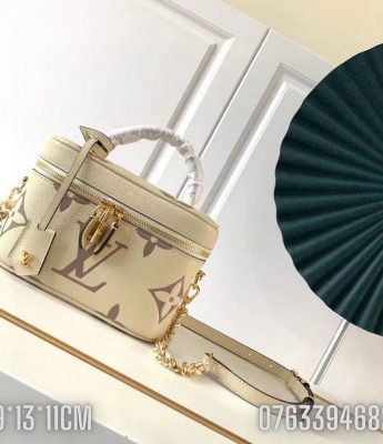 Tui nu Louis Vuitton Vanity Giant hoa sua 8