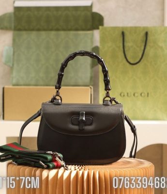 Tui xach Gucci Bamboo 1947 mau den 8