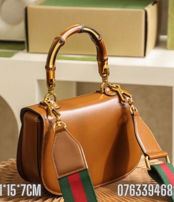 Tui xach Gucci Bamboo 1947 mau nau 4