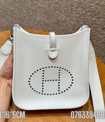 Tui xach Hermes Evelyne mau trang TNHM57 4