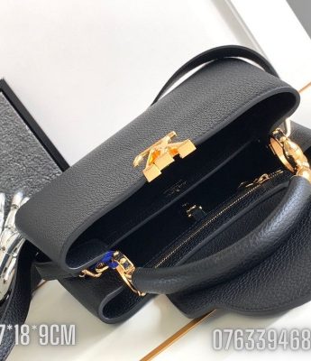 Tui xach Louis Vuitton Capucines mau den1