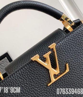 Tui xach Louis Vuitton Capucines mau den3