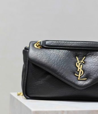 Tui xach nu Saint Laurent Le mau den dap logo vang TNYSL45 3