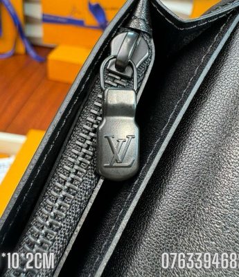 Vi Louis Vuitton Brazza Wallet Monogram mau den VNLV08 2