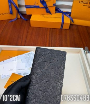 Vi Louis Vuitton Brazza Wallet Monogram mau den VNLV08 8