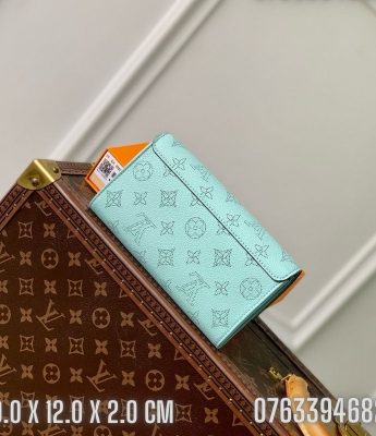 Vi nu Louis Vuitton Monogram mau xanh dang dai TNLV11 2