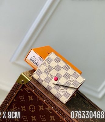 Vi nu Louis Vuitton dang nho caro trang lot hong TNLV19 8