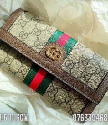 Ví Gucci nữ cầm tay