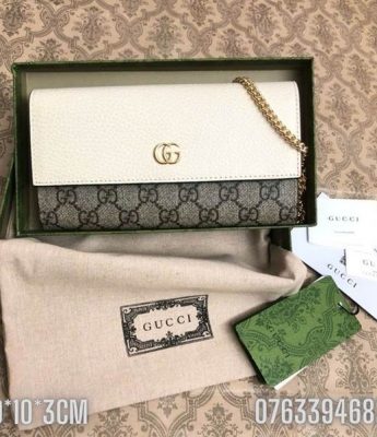 Ví Gucci nữ cầm tay